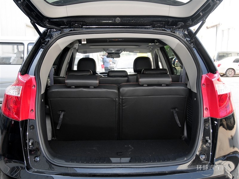 2014款 2.4L 自動(dòng)兩驅(qū)尊貴型