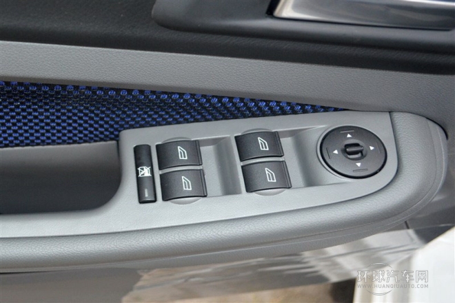 2014款 兩廂經典 1.8L 手動酷白典藏版