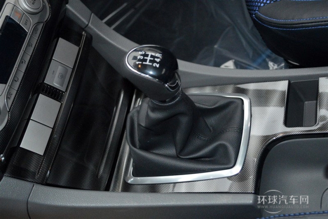 2014款 兩廂經典 1.8L 手動酷白典藏版