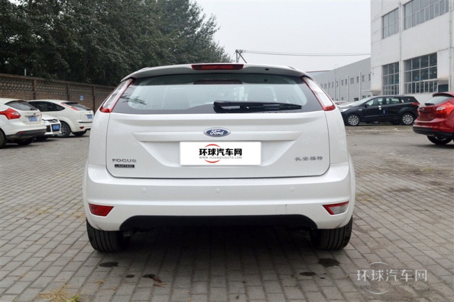 2014款 兩廂經典 1.8L 手動酷白典藏版