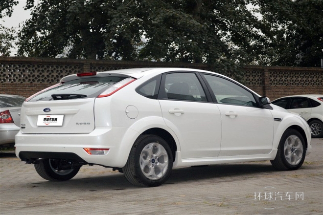 2014款 兩廂經典 1.8L 手動酷白典藏版