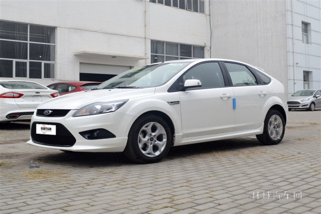 2014款 兩廂經典 1.8L 手動酷白典藏版