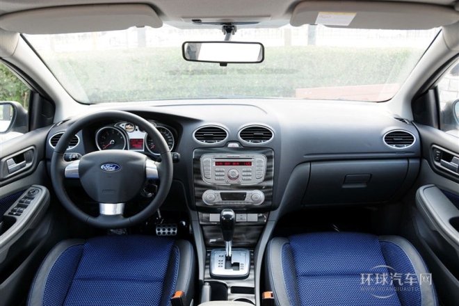 2014款  兩廂經(jīng)典 1.8L 自動(dòng)酷白典藏版