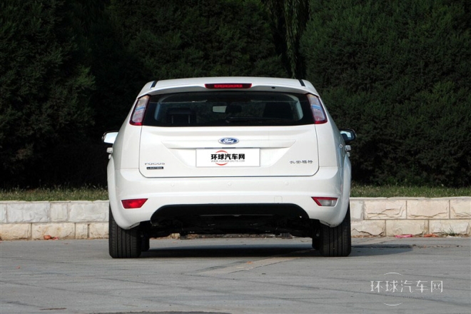 2014款  兩廂經典 1.8L 自動酷白典藏版