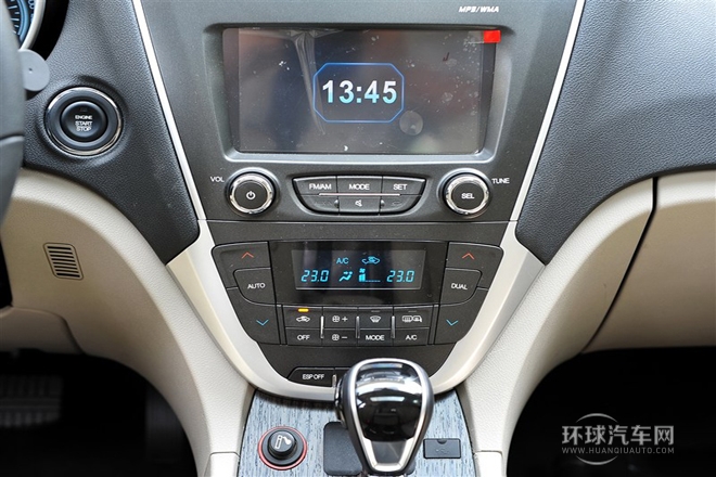 2015款 1.8T 自動兩驅精英版