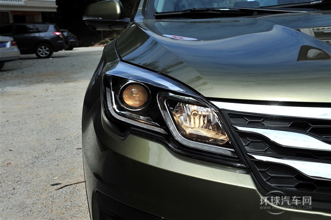 2015款 1.8T 自動(dòng)兩驅(qū)豪華版