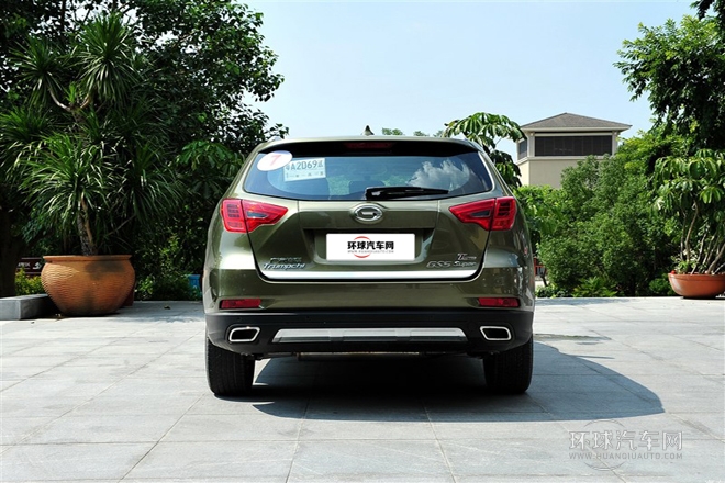 2015款 1.8T 自動兩驅豪華版