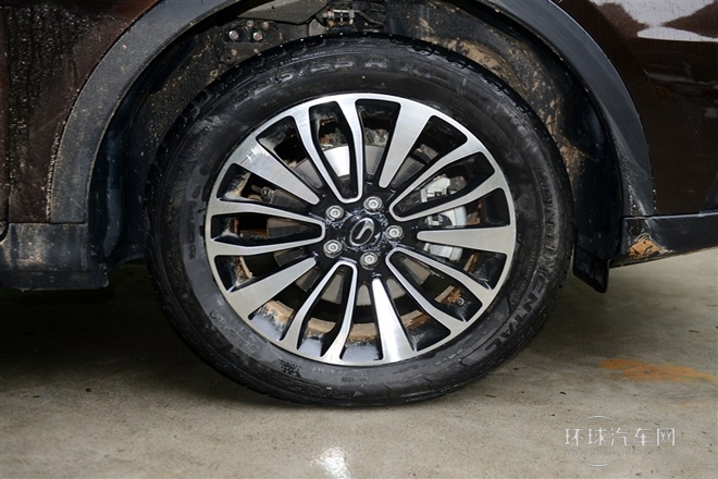 2015款 1.8T 自動兩驅(qū)至尊版