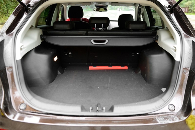 2015款 1.8T 自動兩驅至尊版