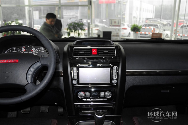 2015款 2.0T 手動四驅(qū)精英型