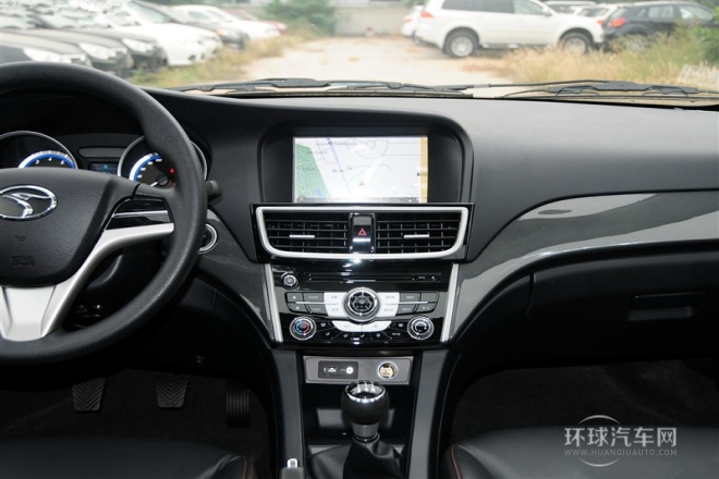 2015款 1.5L 手動旗艦型