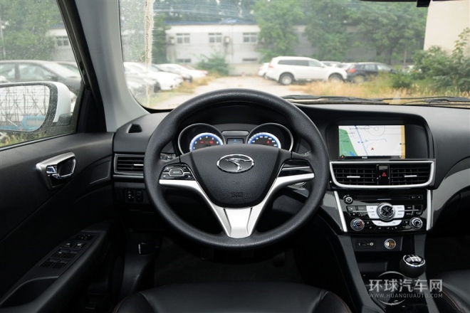 2015款 1.5L 手動(dòng)旗艦型