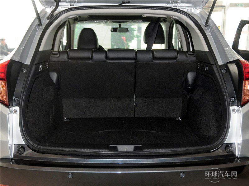 2015款 1.8L CVT四驅(qū)旗艦型