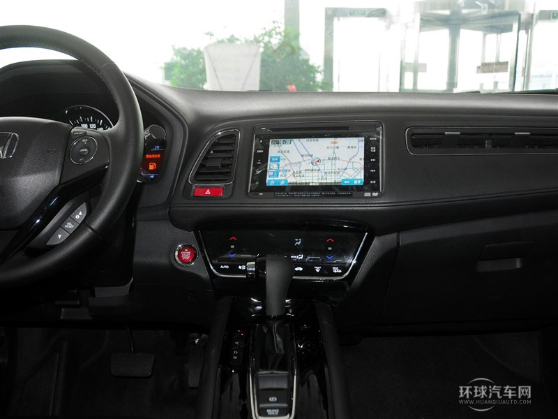 2015款 1.8L CVT四驅旗艦型