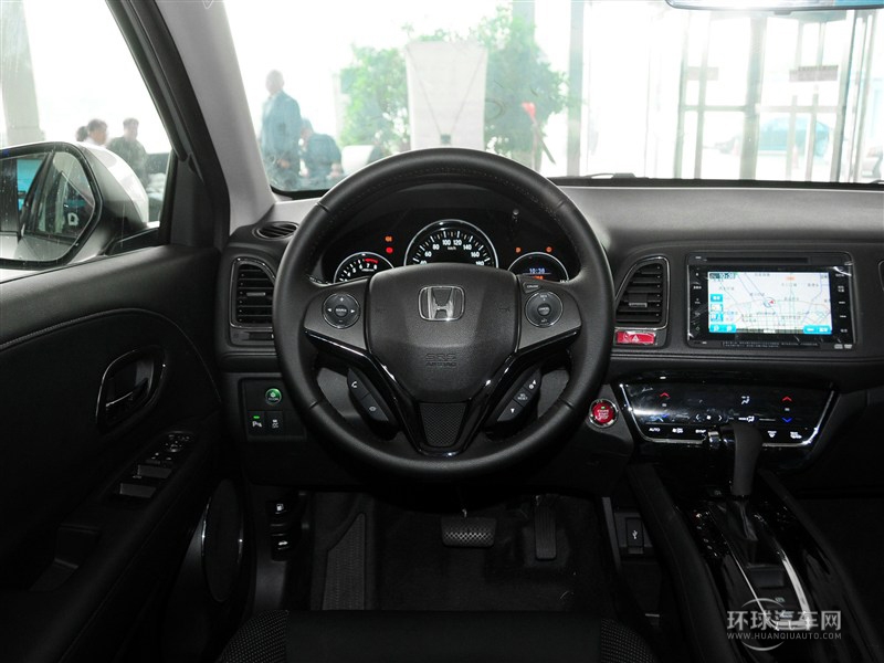 2015款 1.8L CVT四驅(qū)旗艦型