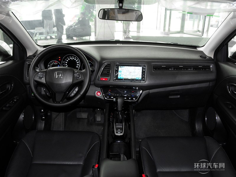 2015款 1.8L CVT四驅旗艦型