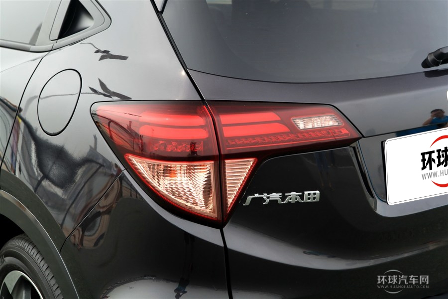 2015款 1.8L 手動兩驅精英型