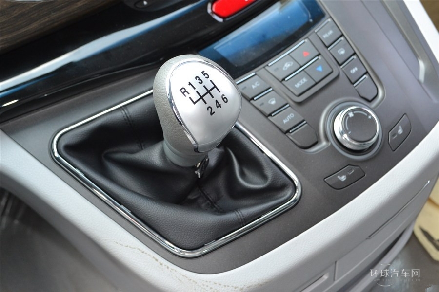 2014款1.9T柴油手動(dòng)公務(wù)版