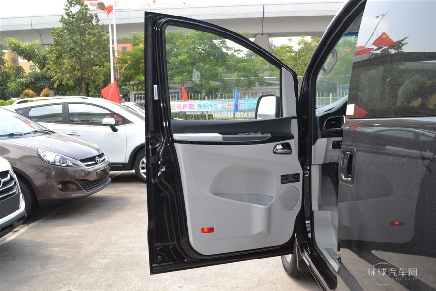 2014款1.9T柴油手動(dòng)公務(wù)版