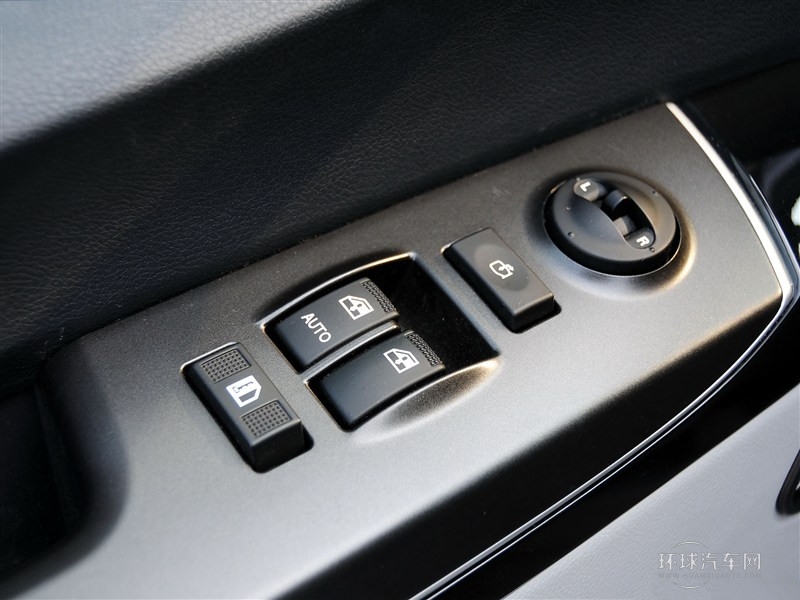 2014款1.9T柴油手動商務版