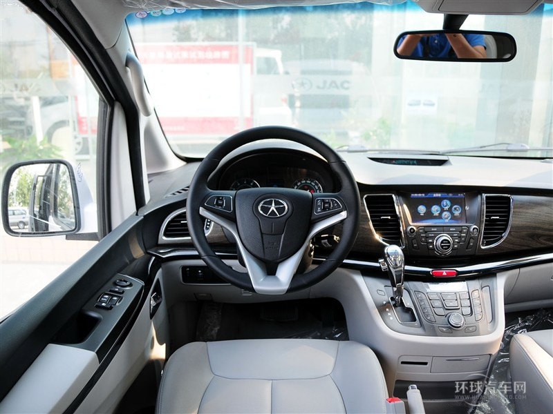 2014款1.9T柴油手動商務版