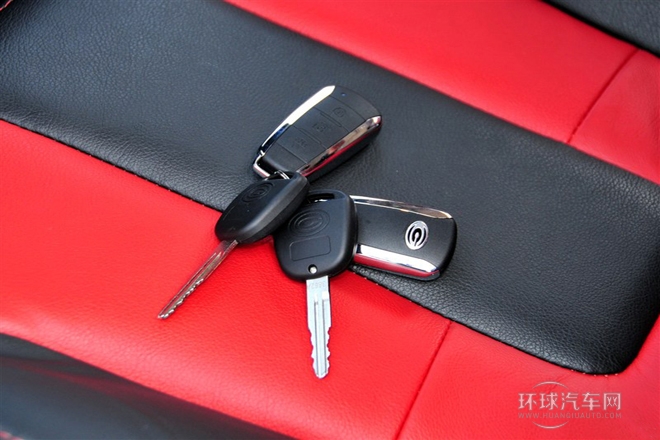 2015款 2.4L 四驅旗艦版