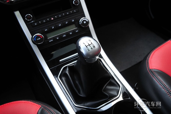 2015款 2.4L 四驅旗艦版