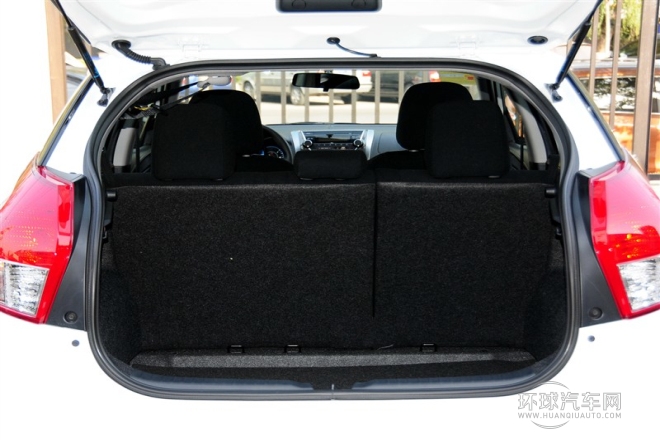 2015款 1.5E 自動魅動版