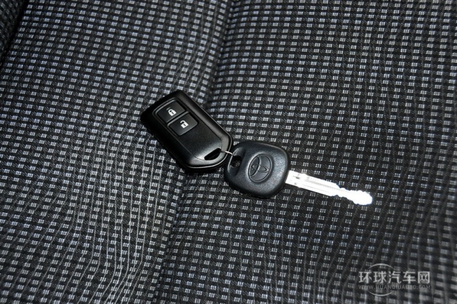 2015款 1.5L 自動智享星光版