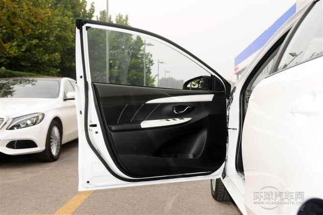 2015款 1.5L 自動智享星光版