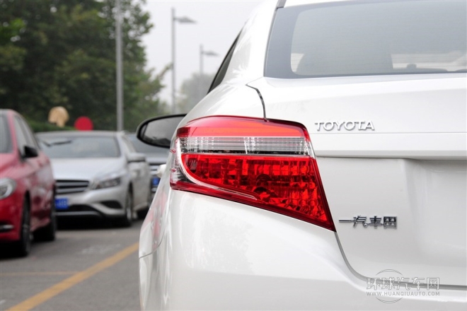 2015款 1.5L 自動智享星光版