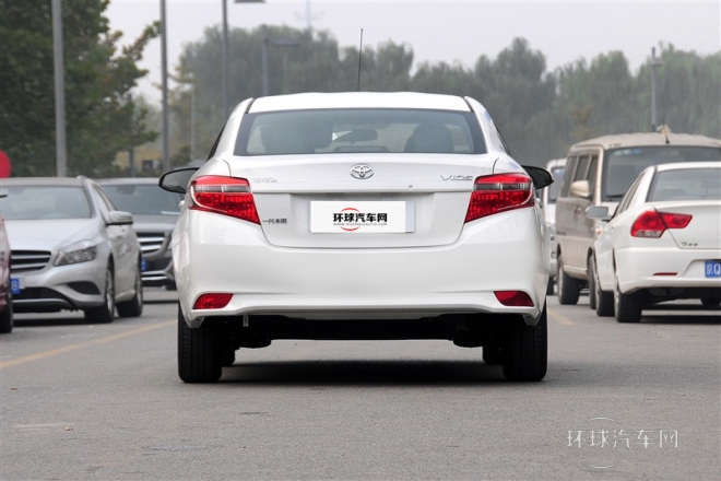 2015款 1.5L 自動智享星光版