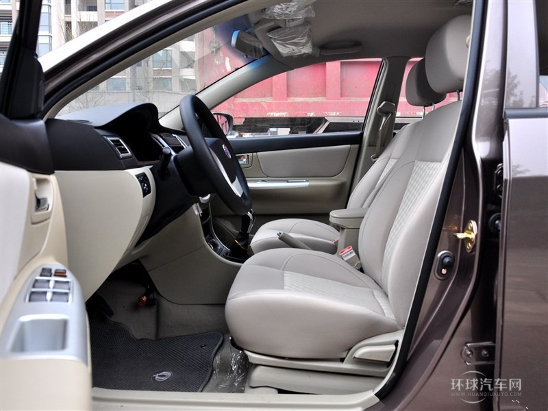 2014款 1.5L 手動超越型