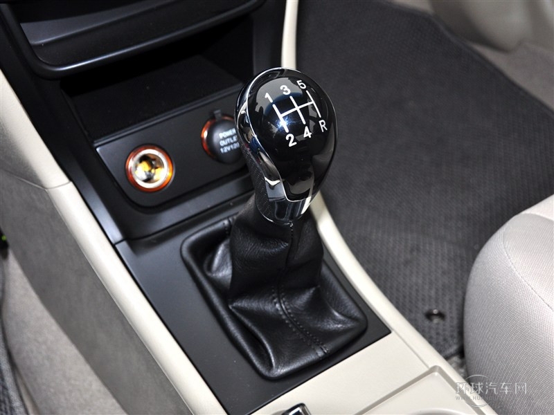 2014款 1.5L 手動超越型