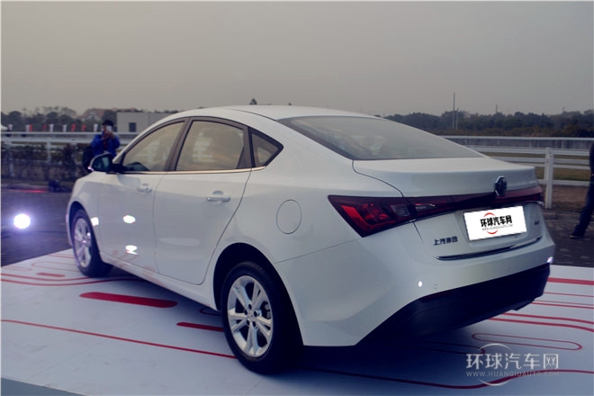 2015款 1.5T 手動風尚版