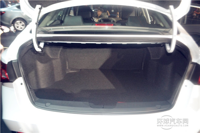 2015款 1.5T 自動精英版