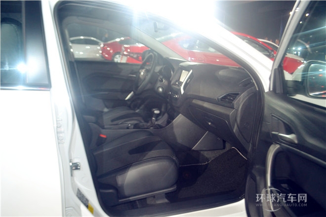 2015款 1.5T 自動豪華版