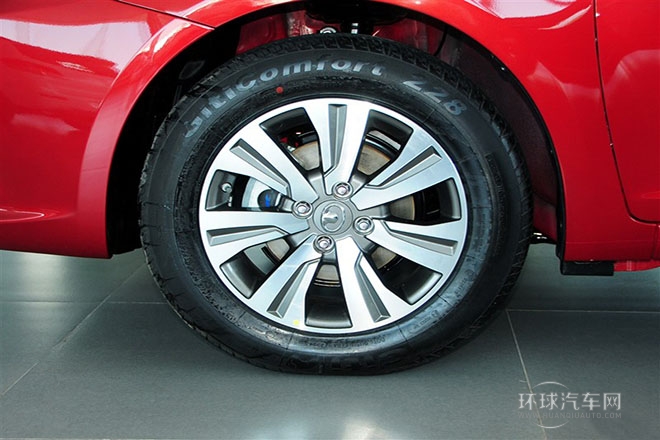 2015款 1.5L 手動(dòng)豪華型