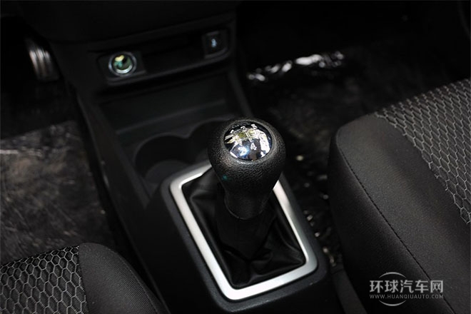 2015款 1.2L 手動暢享型