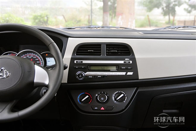 2015款 1.2L 手動暢享型