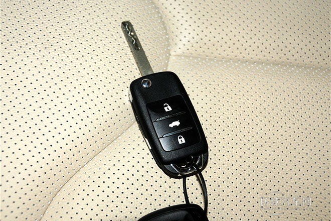 2014款 1.8T 自動精英周年版 國V