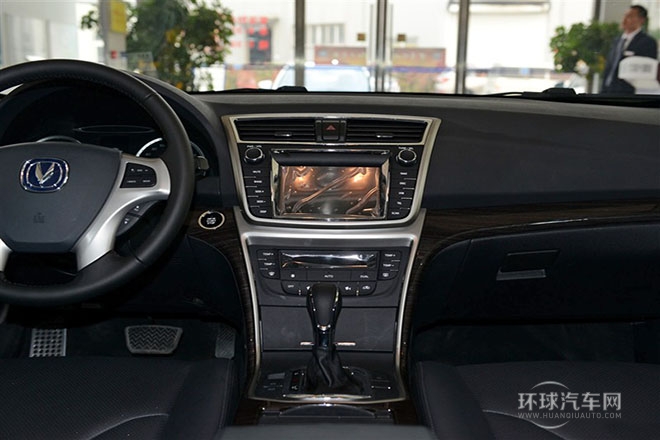 2014款 1.8T 自動尊貴周年版 國IV