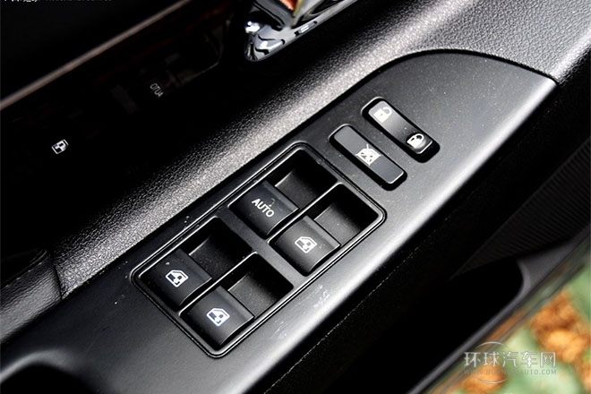 2014款 1.8T 自動尊貴周年版 國V