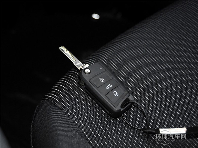 2015款 1.6L自動時尚型