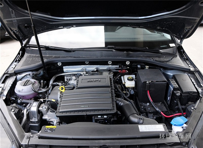 2015款 1.6L自動時尚型