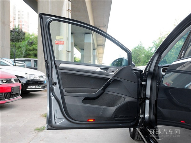 2015款 1.6L自動時尚型