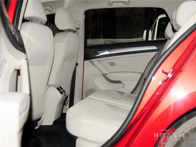 2015款 1.6L自動(dòng)舒適型