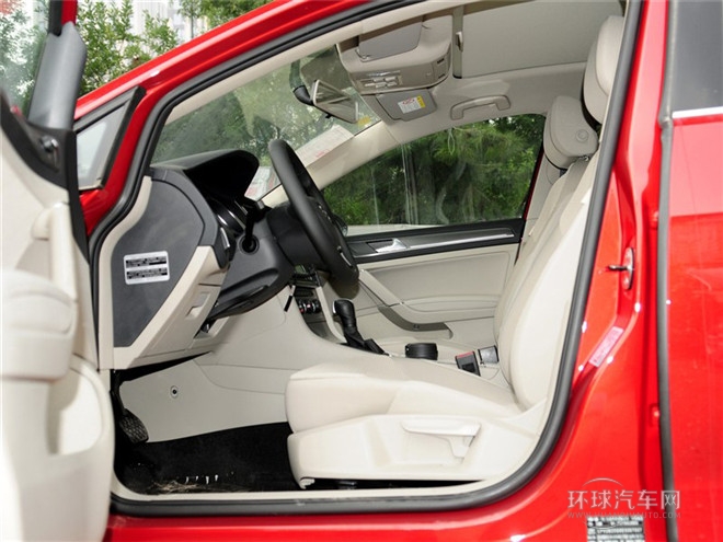 2015款 1.6L自動(dòng)舒適型