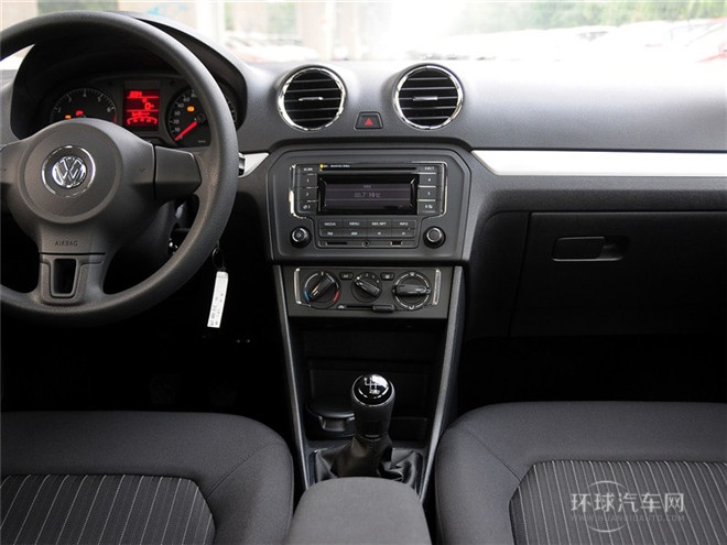 2015款 1.4L 手動(dòng)舒適型