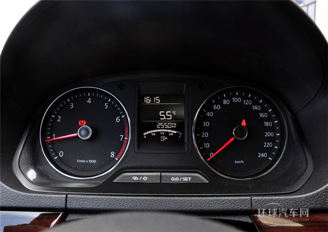 2015款 1.6L 手動豪華型